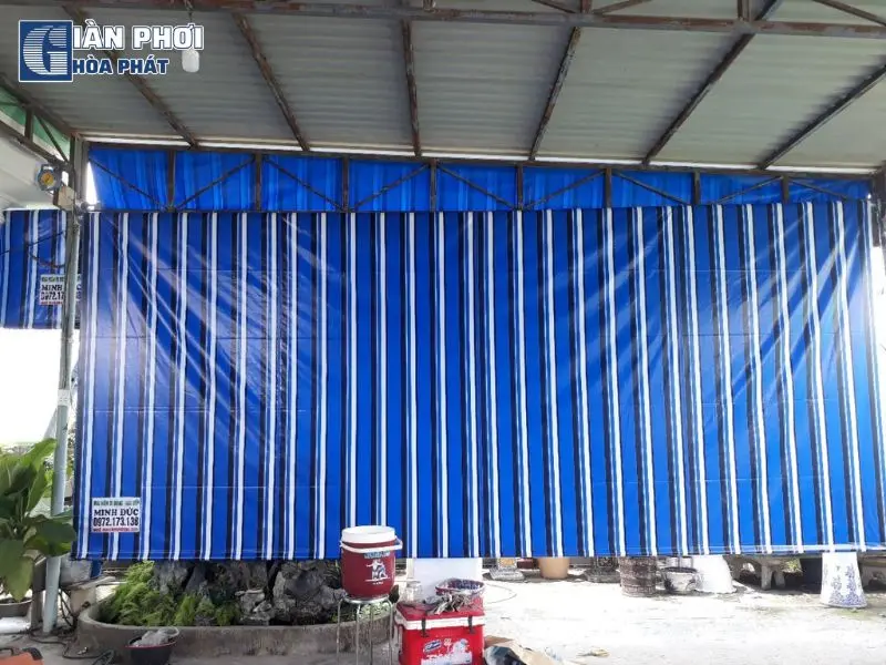 bạt che nắng mưa tự cuốn giá rẻ bạt che nắng mưa tự cuốn giá rẻ