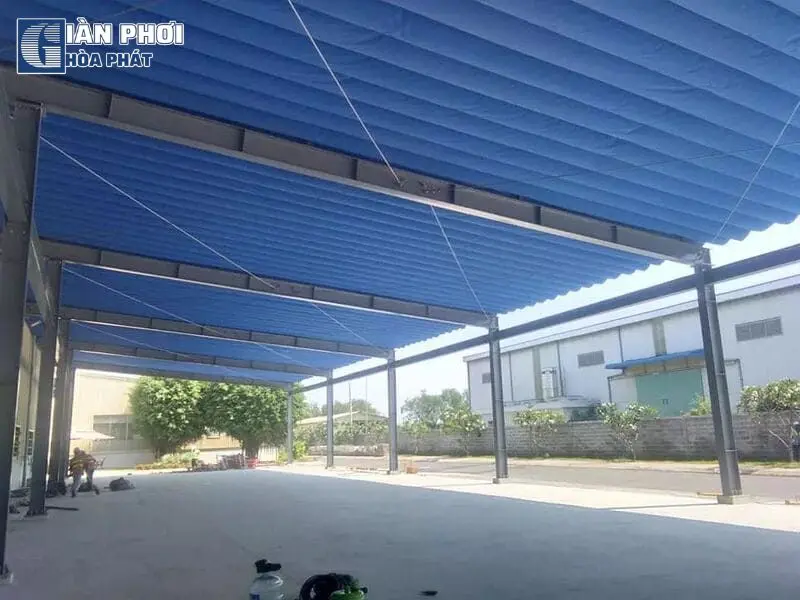 Mái xếp che nắng cho nhà xe, trường học