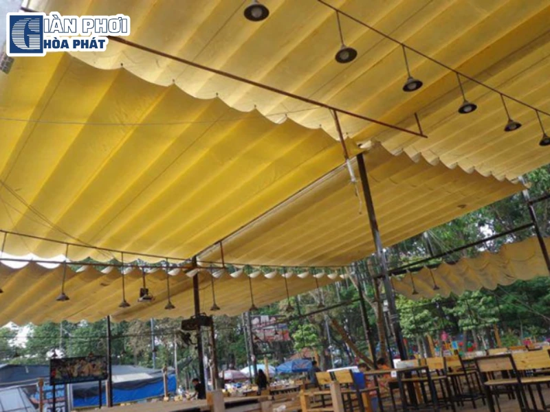 bạt xếp quán cafe