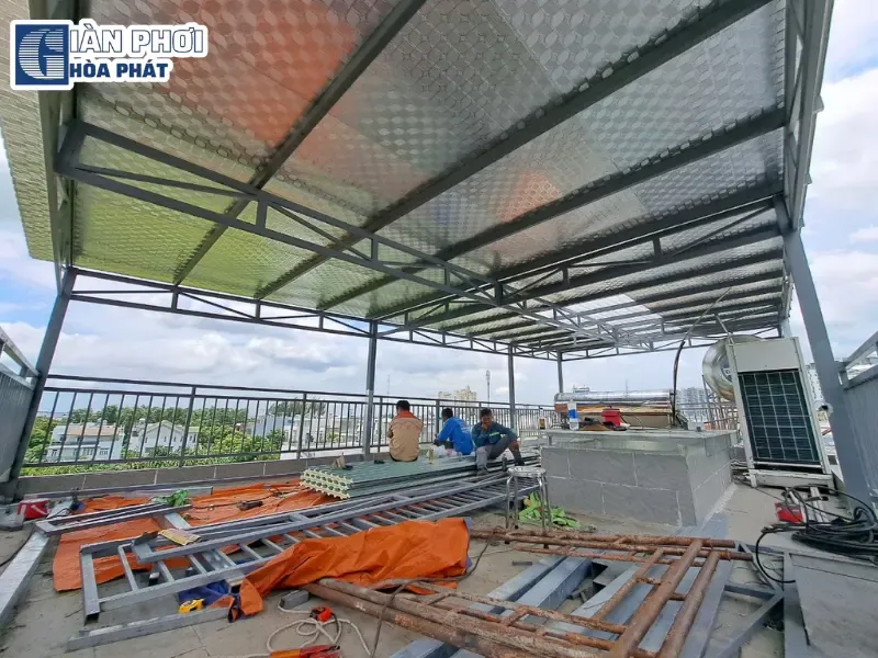 Tại sao nên chọn Giàn phơi Hòa Phát làm đơn vị thi công bạt che kính cường lực Tại sao nên chọn Giàn phơi Hòa Phát làm đơn vị thi công bạt che kính cường lực