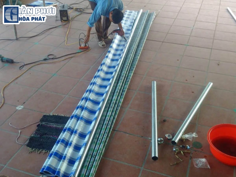 cách làm bạt che nắng tự cuốn