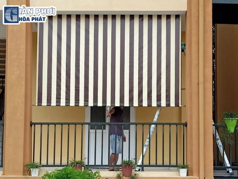 bạt cuốn lò xo tự hãm bạt cuốn lò xo tự hãm