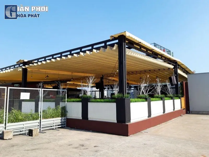Giàn Phơi Hòa Phát - Đơn vị cung cấp bạt che nắng quán cafe uy tín Giàn Phơi Hòa Phát - Đơn vị cung cấp bạt che nắng quán cafe uy tín