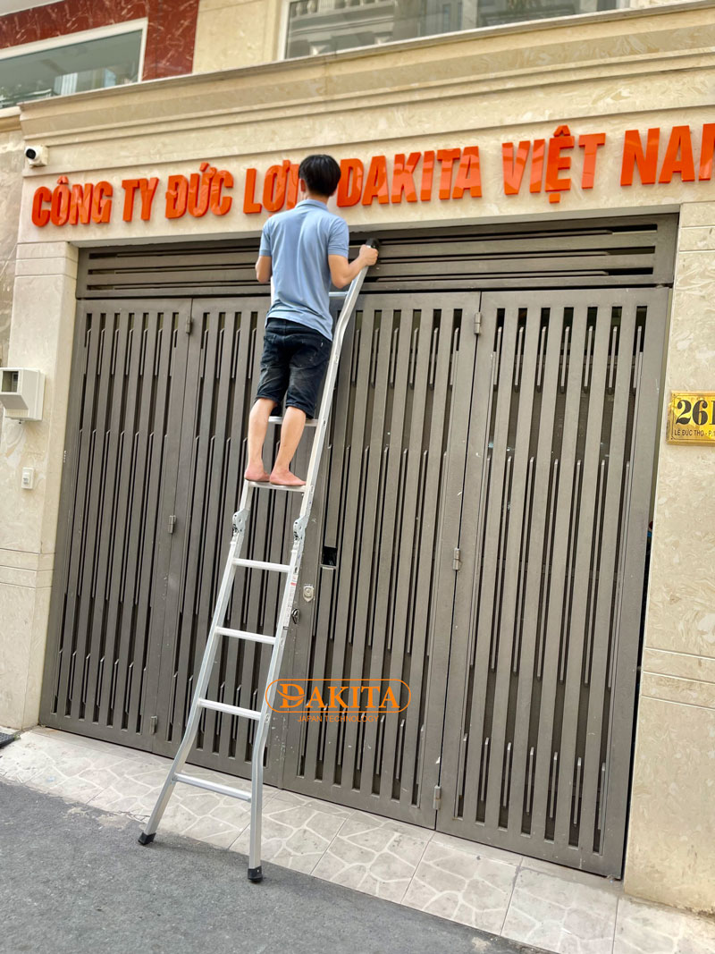 Thang Nhôm Chữ A Khóa Tự Động DAKITA DKT-15K 
