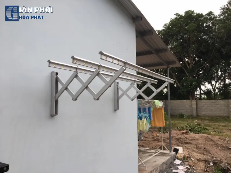 Hướng dẫn sử dụng thanh phơi xếp ngang gắn tường đúng cách để tăng tuổi thọ 