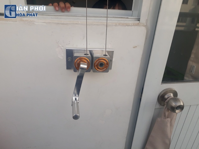 Dịch vụ sửa giàn phơi bung ốc vít nở tại Giàn Phơi Hòa Phát Dịch vụ sửa giàn phơi bung ốc vít nở tại Giàn Phơi Hòa Phát