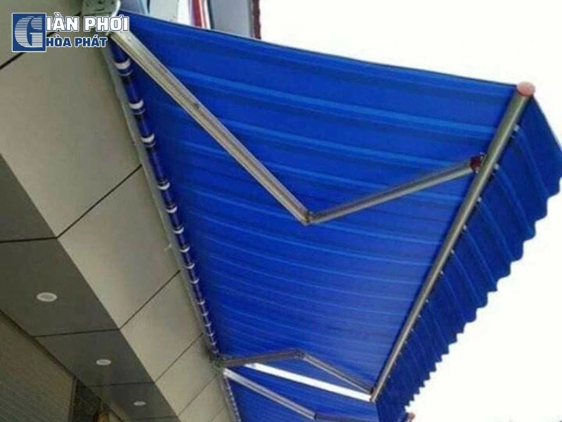 bạt che nắng mưa tự cuốn giá rẻ bạt che nắng mưa tự cuốn giá rẻ