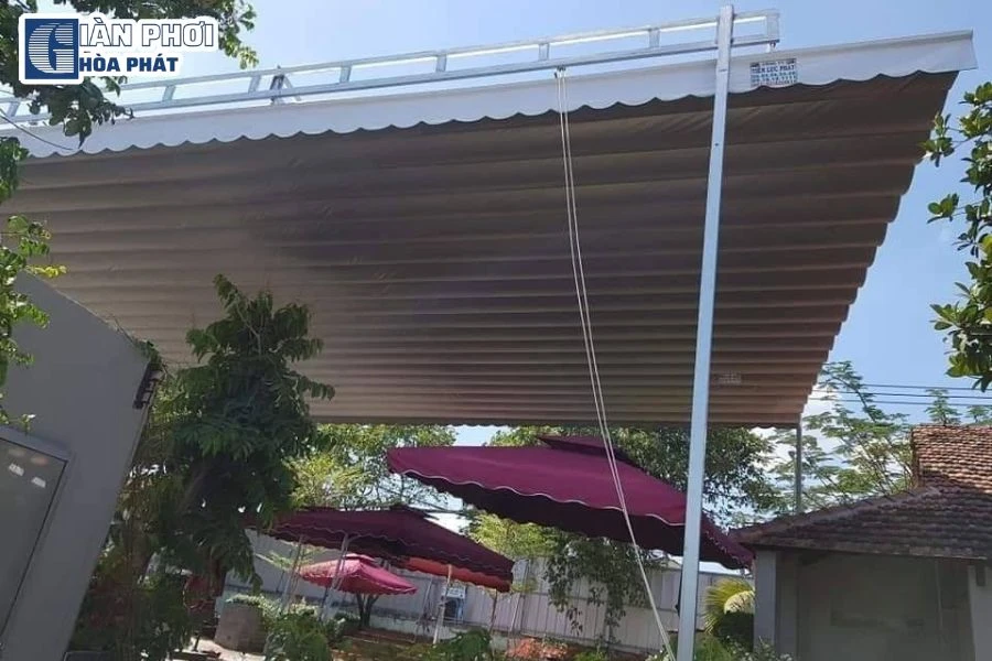 Bạt che ban công dạng xếp