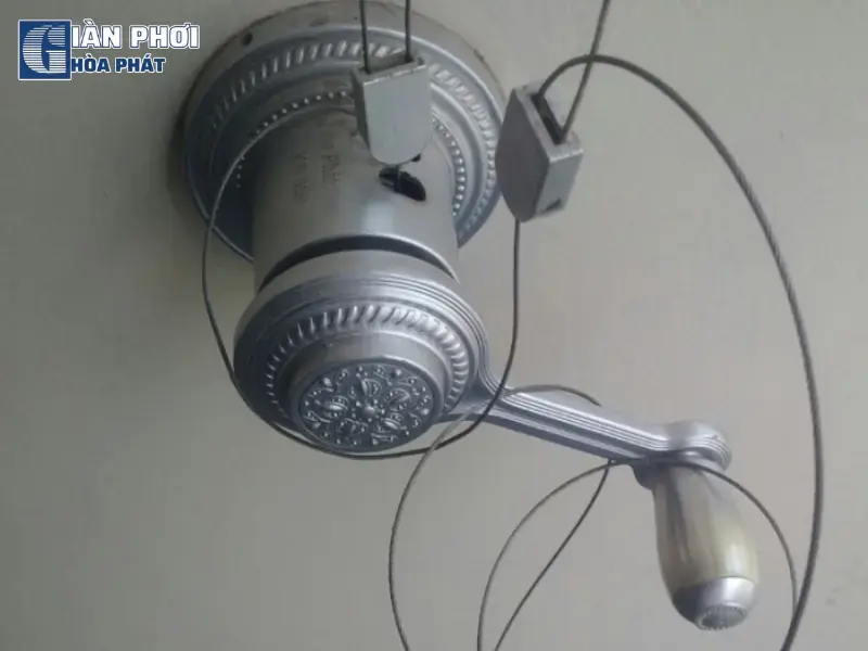 Nguyên nhân giàn phơi thông minh gắn trần bị đứt cáp