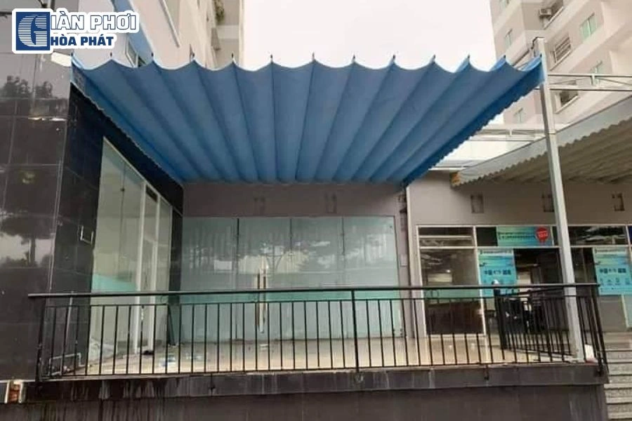 Bạt che ban công dạng xếp
