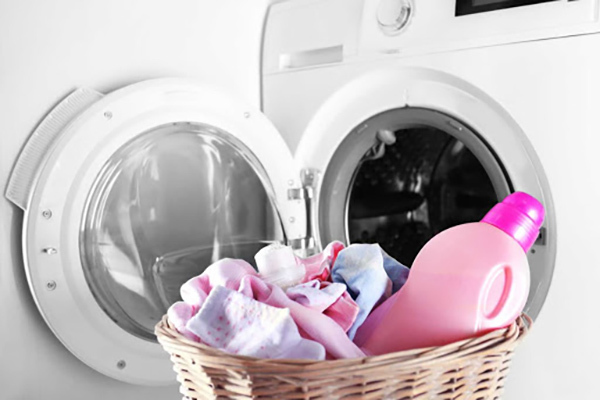 cách giặt quần áo thơm lâu bằng máy giặt